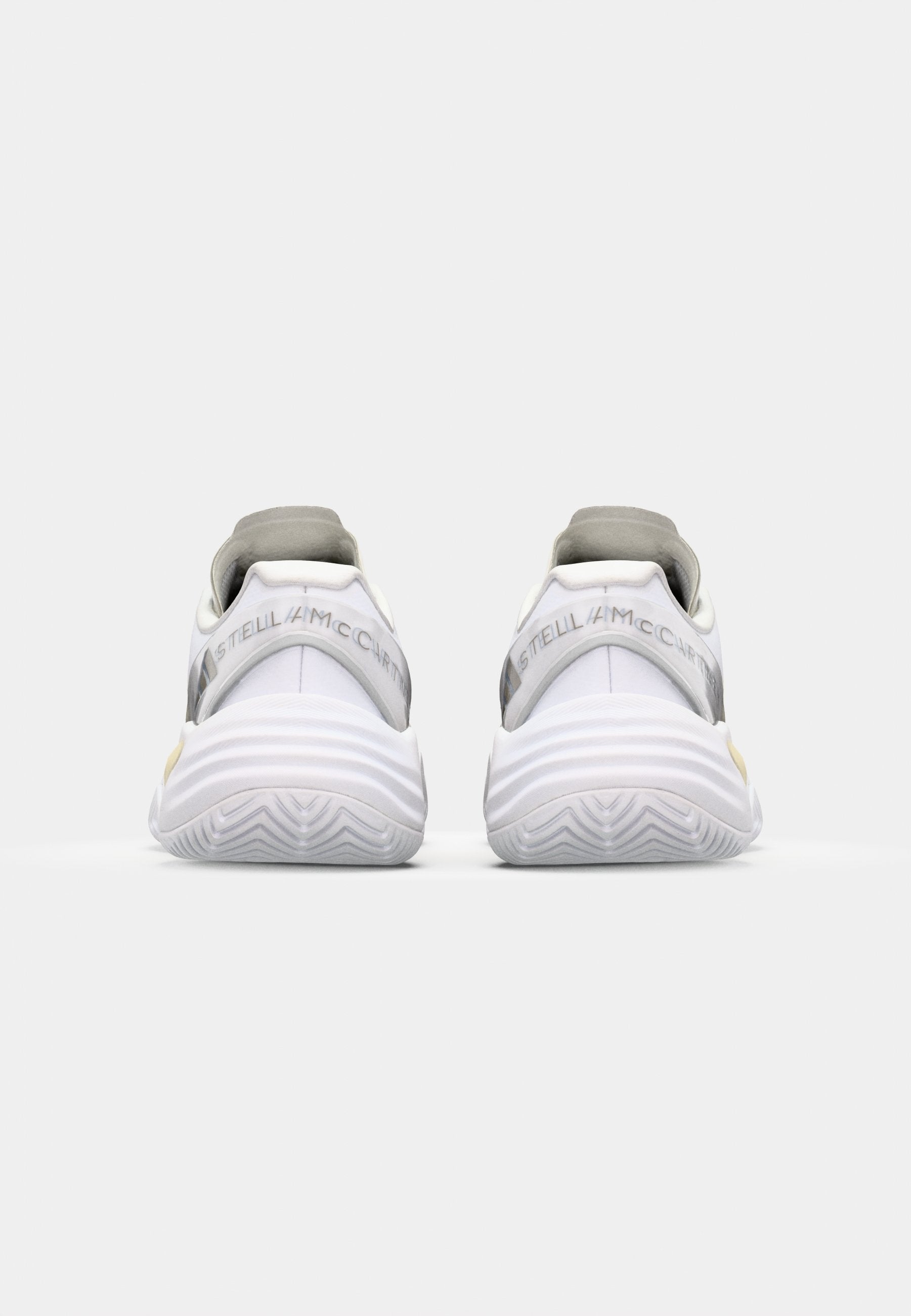 adidas Performance
ASMC BARRICADE - Multicourt tennis shoes