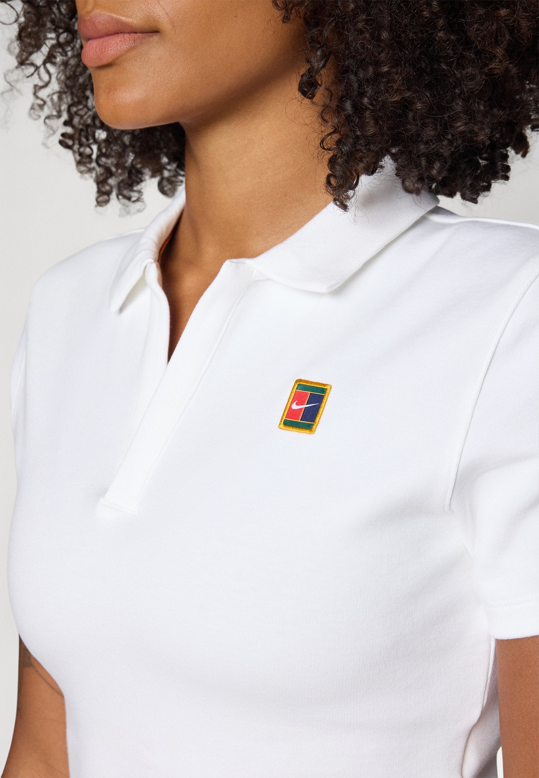 NIKECOURT HERITAGE CROP TOP - Polo shirt - white