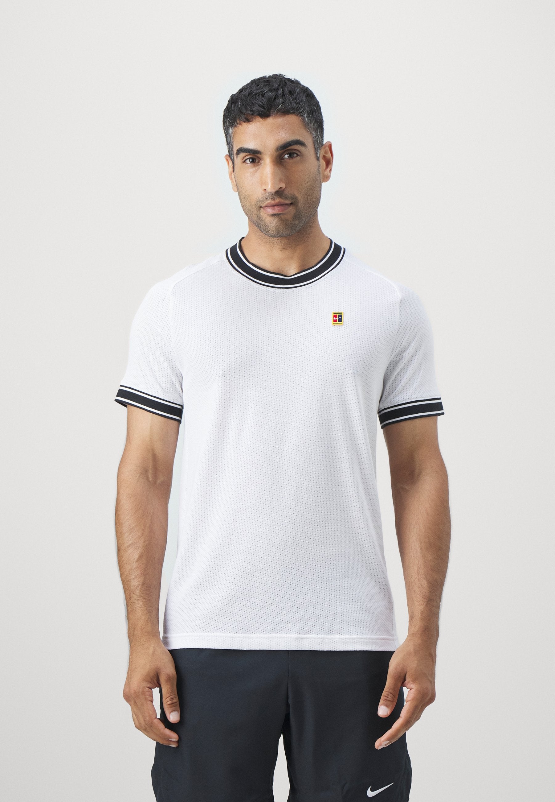 Nike Performance
HERITAGE - Print T-shirt - White